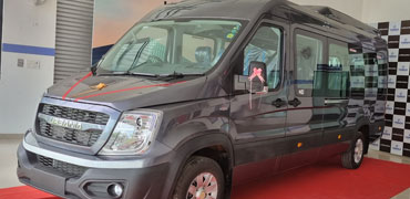 20 seater luxury 2x1 maharaja tempo traveller hire delhi