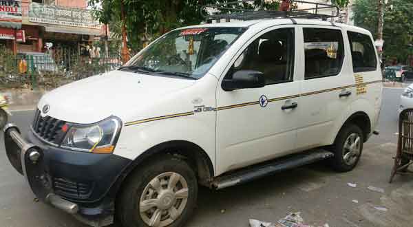 8 seater mahindra xylo car rental in delhi