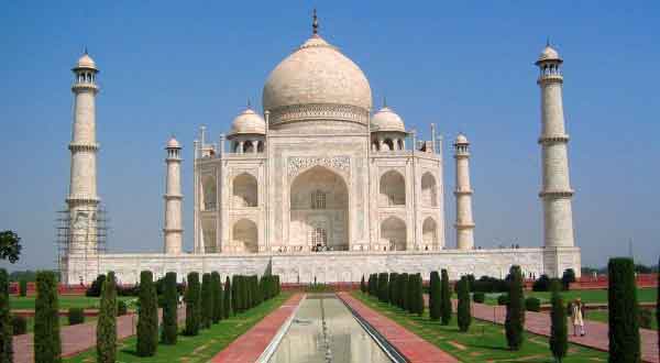 same day agra taj mahal tour by innova crysta car